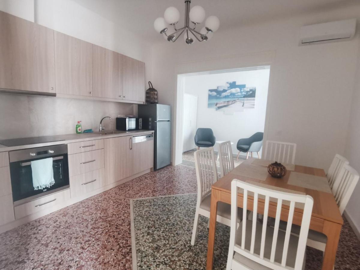 Rodies Apartment Chalkida Luaran gambar